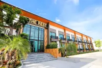 The Rest Hotel - Prachuap Khiri Khan - balcony