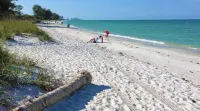 Close to parks, beaches and downtown Naples - บังกะโล