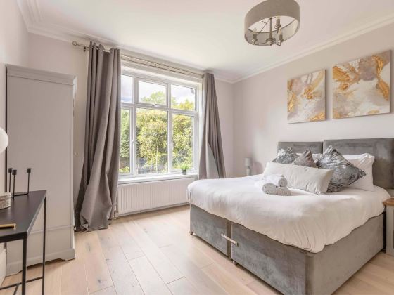 2 Bed - Windsor Castle & Ascot Races By Tempstay
