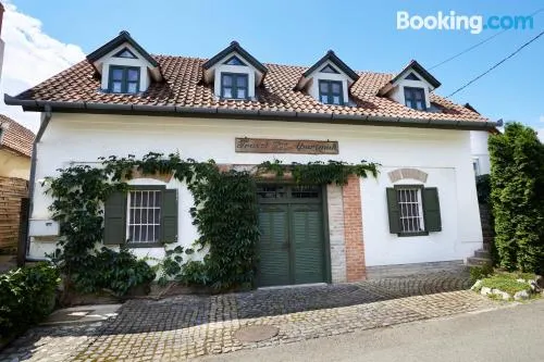 特洛茲品斯公寓