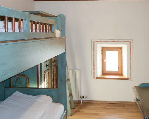 Burg Biedenegg, Heidenreich Hotels in Fliess