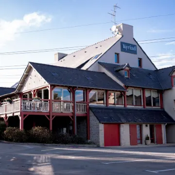 Kyriad Saint-Malo Ouest - Dinard Hotels near La Cité