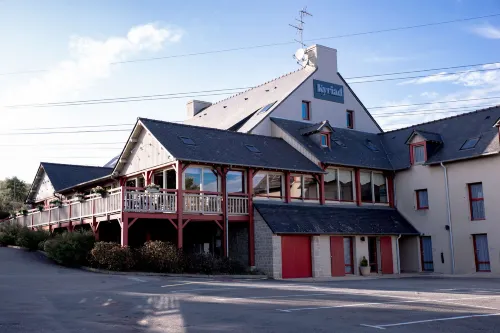 Kyriad Saint-Malo Ouest - Dinard - 3 звезды