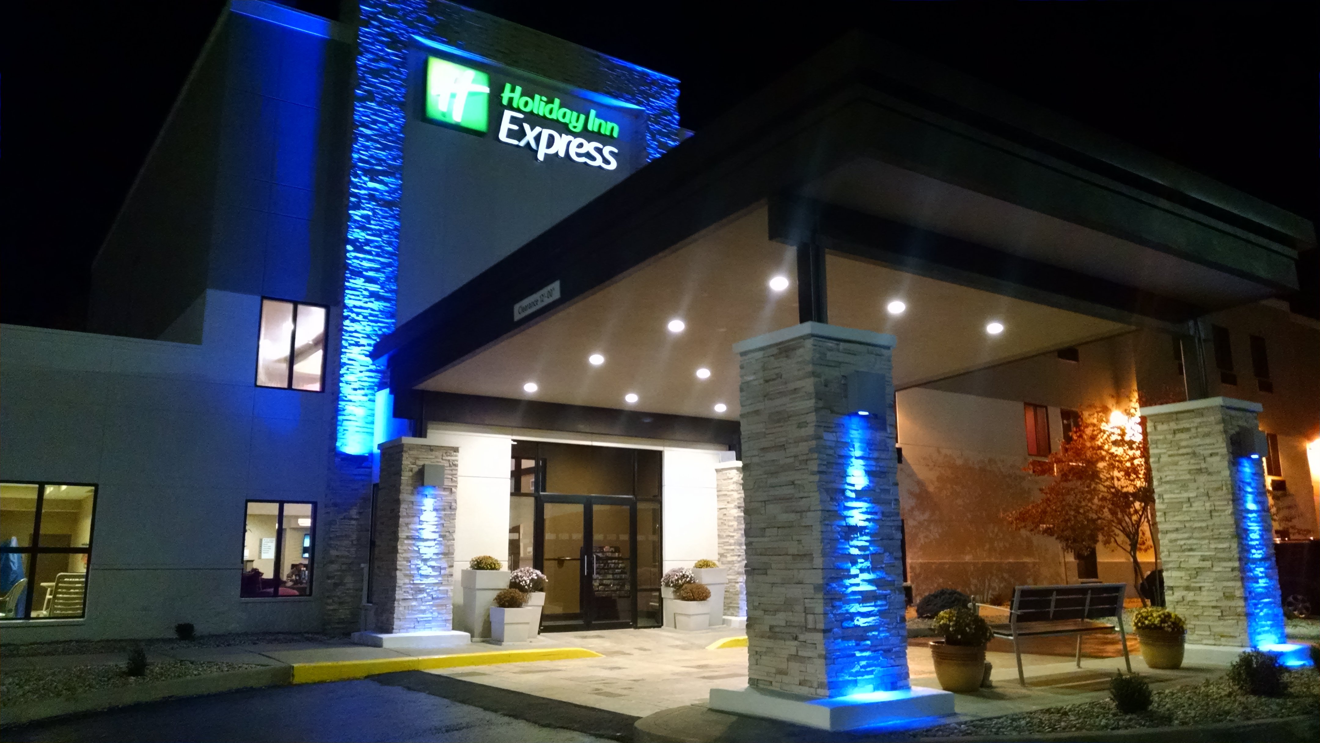 Holiday Inn Express Cloverdale - Greencastle, an Ihg Hotel