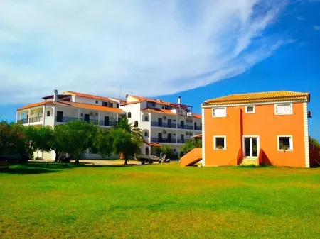 Ccb Bruskos Hotel Отели в г. Kavos