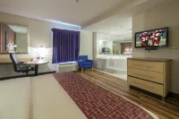 Red Roof Inn & Suites Philadelphia - Bellmawr Hotels in Deptford