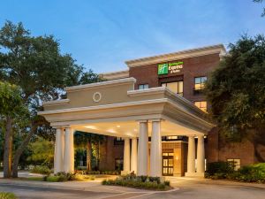 Holiday Inn Express & Suites Charleston - Mount Pleasant