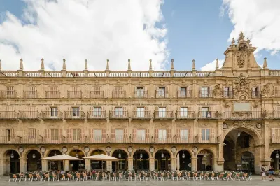 Salamanca Luxury Plaza