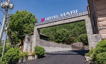 Mari Hotel