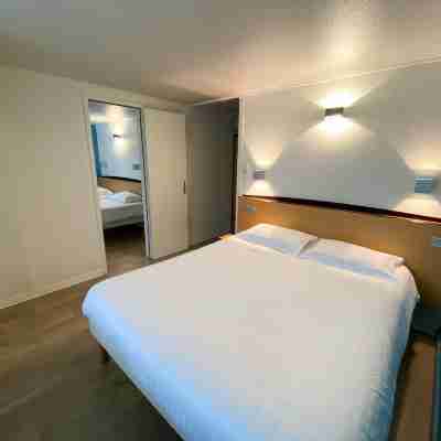 Kyriad Direct Roanne Rooms