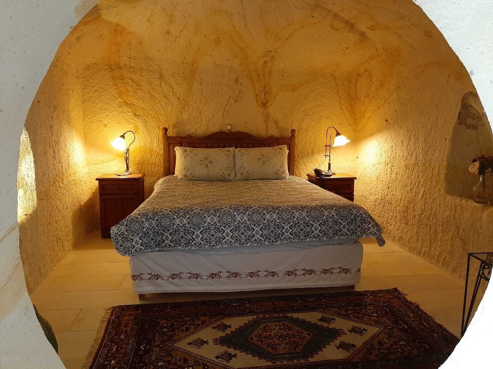 Elkep Evi Cave Hotel