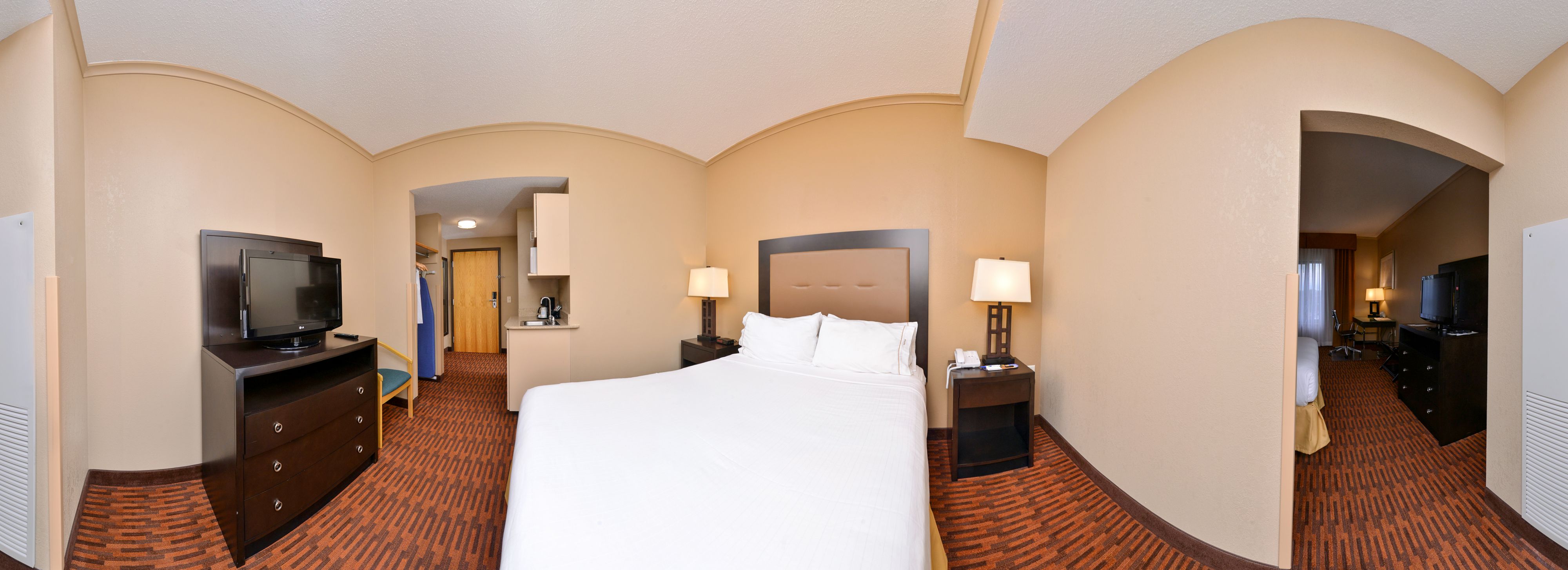 Holiday Inn Express Breezewood, an Ihg Hotel