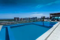 Sky Collection Lifestyle Hotel & Suites Barranquilla - Rooftop Pools