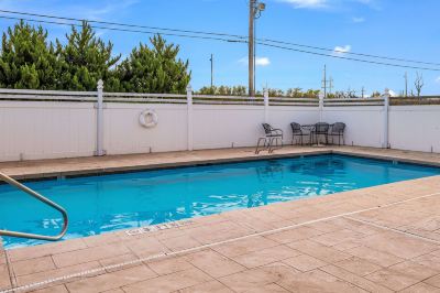 Outdoor Swimming Pool