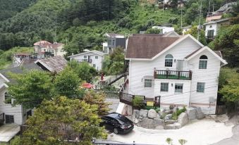 Gapyeong Deoksoline Unshared House Pension