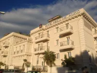 Best Western Plus Hotel Perla del Porto Hotel dekat Chiesa Santa Maria Di Porto Salvo