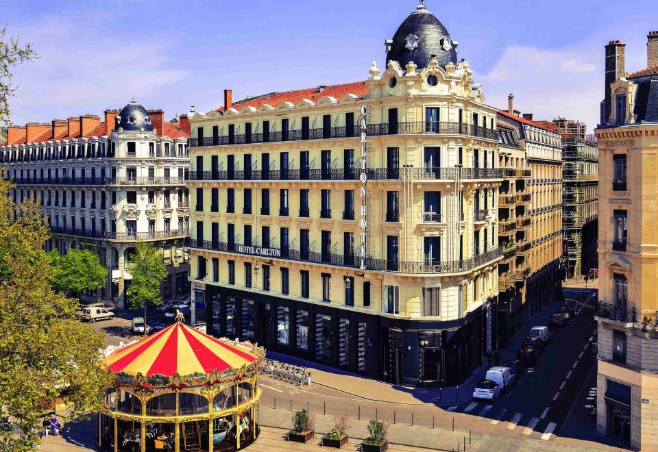 hotel overview picture