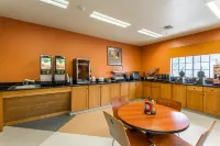 Hotel Ruidoso - breakfast