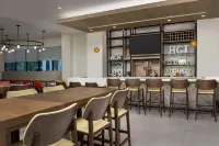 Hilton Garden Inn Orlando Downtown - Bãi đậu xe