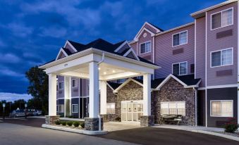 Microtel Inn & Suites by Wyndham Farmington