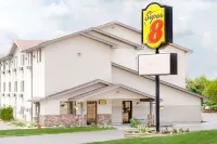 Super 8 by Wyndham Kent/Akron Area - 2-Star