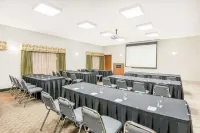 Ramada by Wyndham Olds Hotels in Olds
