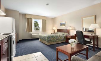 Travelodge by Wyndham Trenton