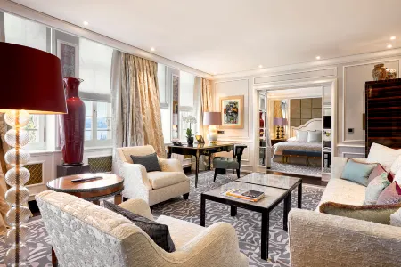 Baur au Lac Отели рядом с достопримечательностью «Strandbad Tiefenbrunnen»