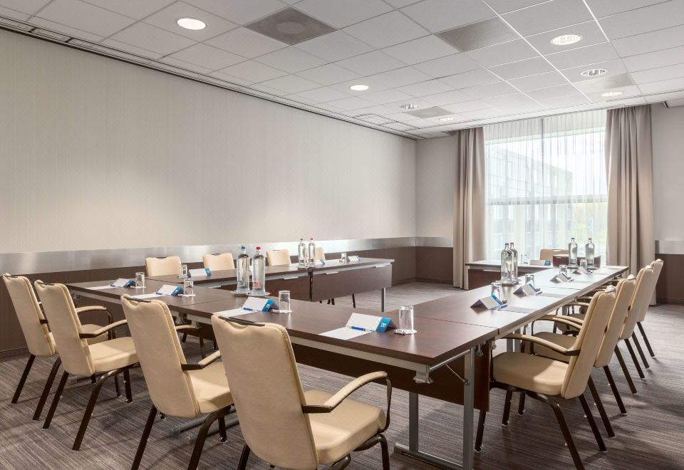 2. NH 암스테르담..