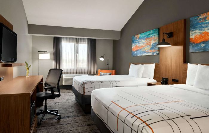 La Quinta Inn & Suites by Wyndham Salem or
