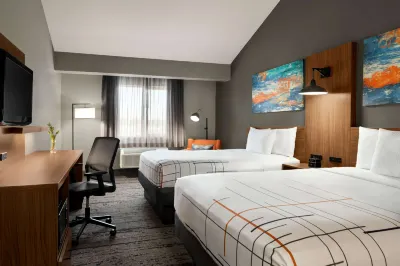 La Quinta Inn & Suites by Wyndham Salem or
