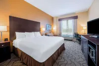 La Quinta Inn & Suites by Wyndham Marshall