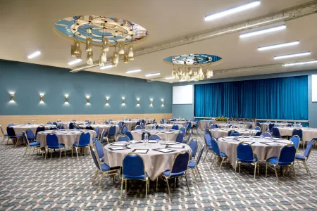 Zeus Dolce by Wyndham Athens Отели в г. Артеми