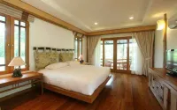 Chiangkham Luang Resort Hoteles en Chiang Dao