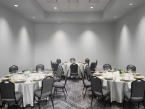 喜來登弗洛伍德雷弗奇酒店及會議中心 弗洛伍德酒店