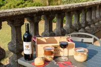 Château de Tauzies, the Originals Relais - petit déjeuner