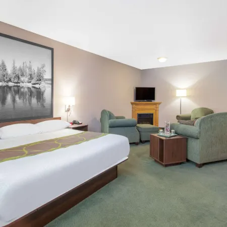 Super 8 by Wyndham Kenora
