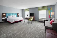 Hampton Inn by Hilton Sikeston - Pet-friendly