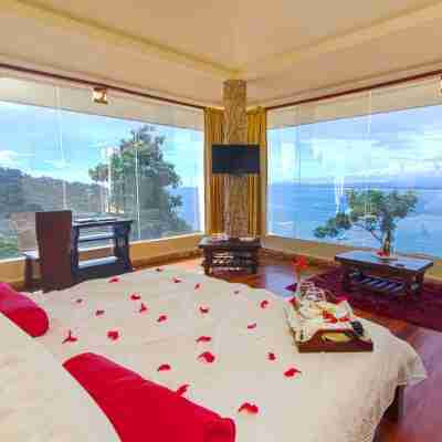 Ocean View Penthouses by Issimo - Adults Only Rooms