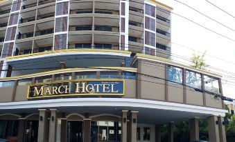 March Hotel