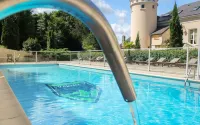 Domaine et Golf de Vaugouard - la Maison Younan - piscina