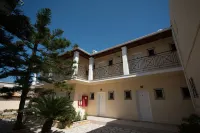 Metaxa Apartments