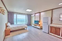 Busan Moa Pension 新坪小公園附近的飯店