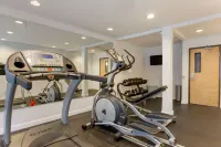 Quality Inn Alexis Rd - Gym