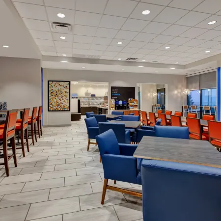 Holiday Inn Express & Suites VA BEACH OCEANFRONT by IHG