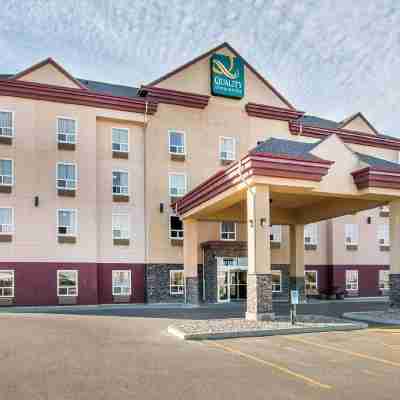 Quality Inn & Suites Lethbridge Hotel Exterior