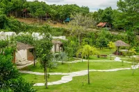 Dandelion Resort Hotels near Khao Chon Waterfall