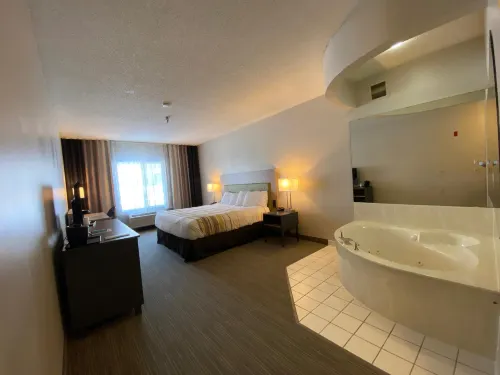 Country Inn & Suites by Radisson, Elk River, MN Hotels in Otsego