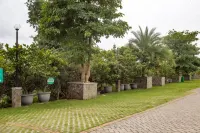 RedDoorz Plus @ Purwodadi Hotel dekat Paralayang Bukit Sempu