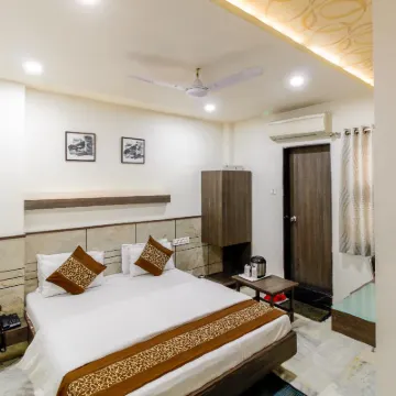 Hotel City Inn โรงแรมใกล้เขตริมน้ำสาพรมาตี